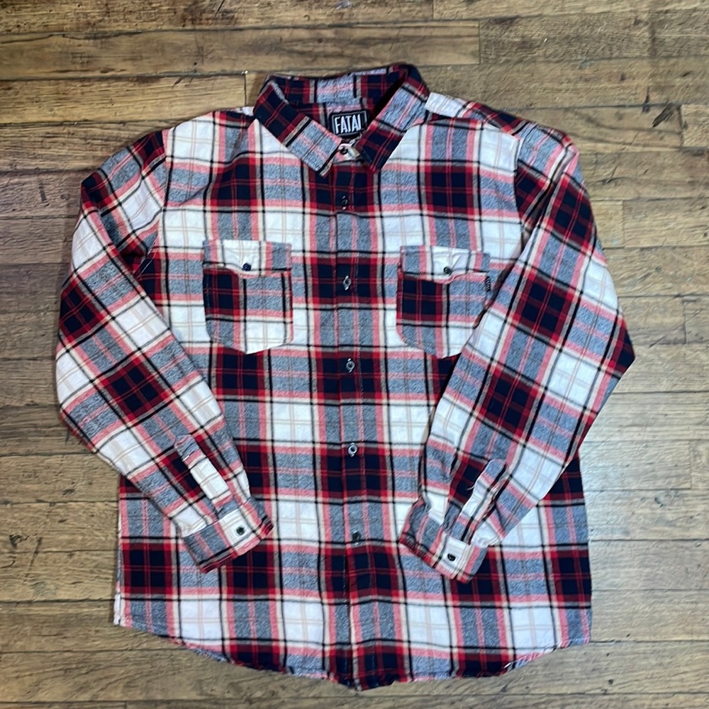 Fatal Clothing Flannel navy/red/white plaid sz XL (fits like a Large)